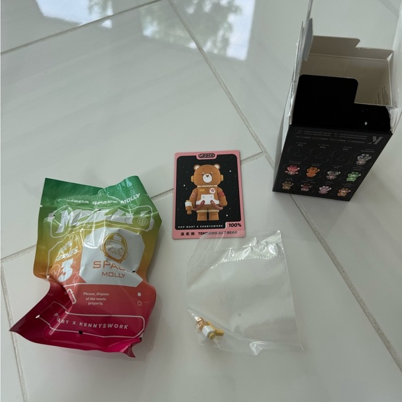 Mega Space Molly Series 3 OPEN BOX Tenderheart Bear - Picture 7 of 9